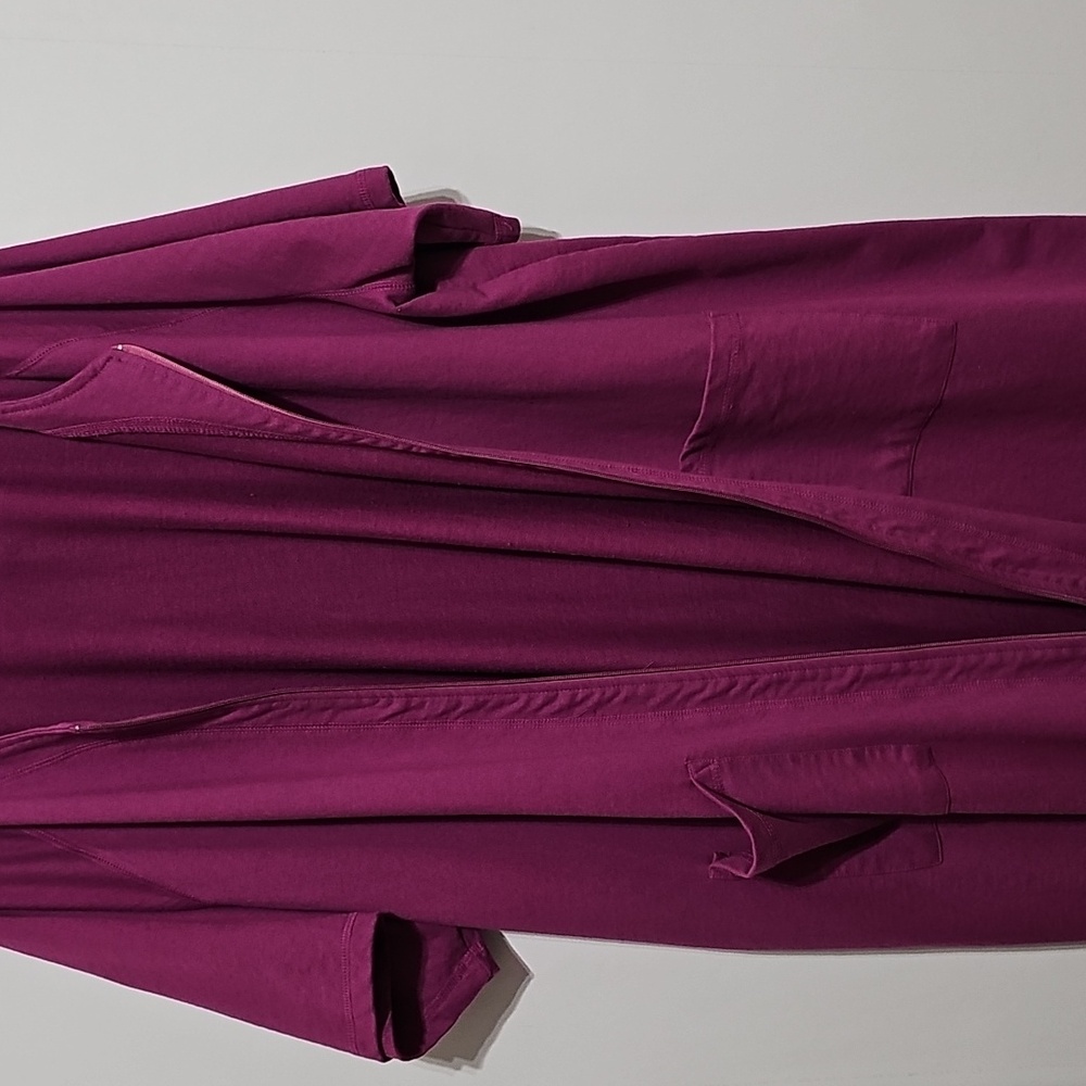 Dreams Co. Robe - Picture 10 of 10